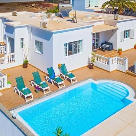 In Sleeps 8 With Pool Air Con And Wifi * Puerto Calero